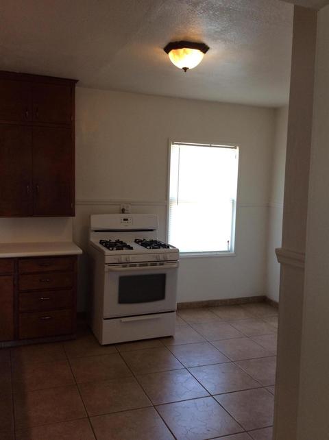 1493 E Olive Way, Dinuba, CA 93618 photo 6