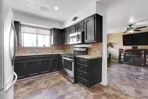 1397 E Levin Ave, Tulare, CA 93274 photo 8