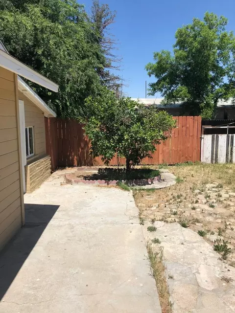 985 E Park Way, Dinuba, CA 93618 photo 10
