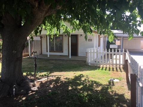 216 N Orange Ave, Exeter, CA 93221 photo 1