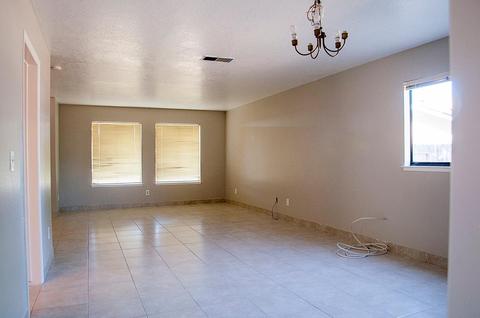 926 Murphy Dr, Lemoore, CA 93245 photo 10