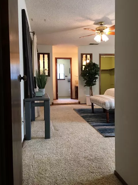 2425 E Hillcrest Ct, Visalia, CA 93292 photo 22