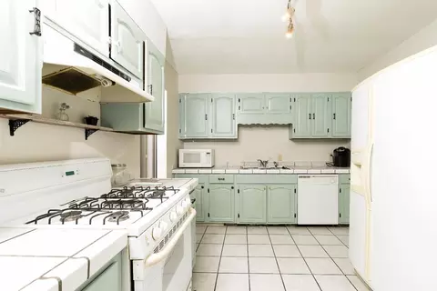 3137 E Stapp Ave, Visalia, CA 93292 photo 8