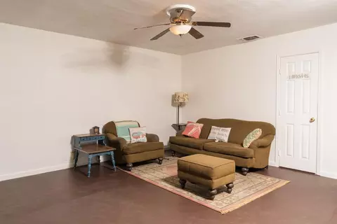 3137 E Stapp Ave, Visalia, CA 93292 photo 5