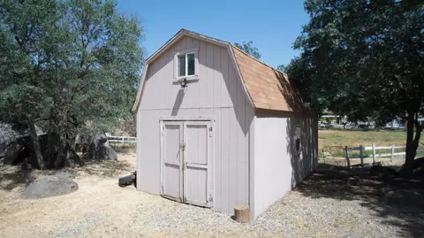 16050 Cattle Dr, Springville, CA 93265 photo 27