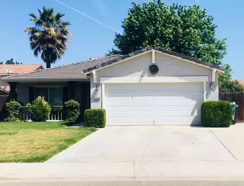 1738 E Monte Verde Ave, Visalia, CA 93292 photo 2