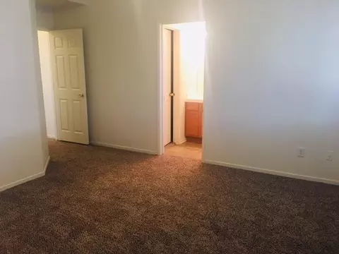 1738 E Monte Verde Ave, Visalia, CA 93292 photo 12
