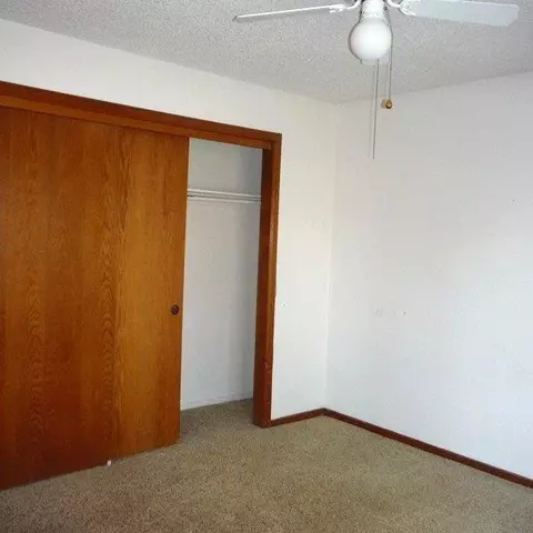 1836 E Laurel Ave, Visalia, CA 93292 photo 12