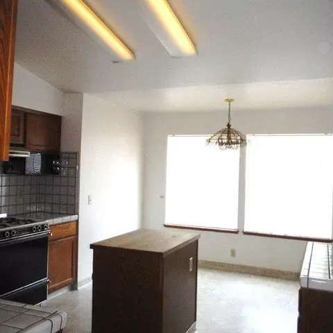 1836 E Laurel Ave, Visalia, CA 93292 photo 6