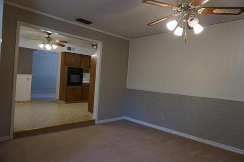 344 Evergreen Ave, Visalia, CA 93277 photo 16