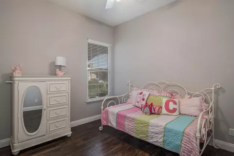 3211 Serena Ave, Clovis, CA 93619 photo 11