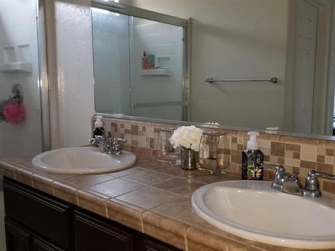 3835 Evergreen Ave, Visalia, CA 93292 photo 13