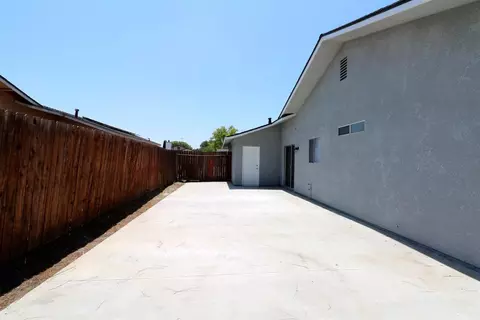 1400 E Laurel Ave, Tulare, CA 93274 photo 14
