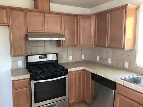 3230 E Westcott, Visalia, CA 93292 photo 2