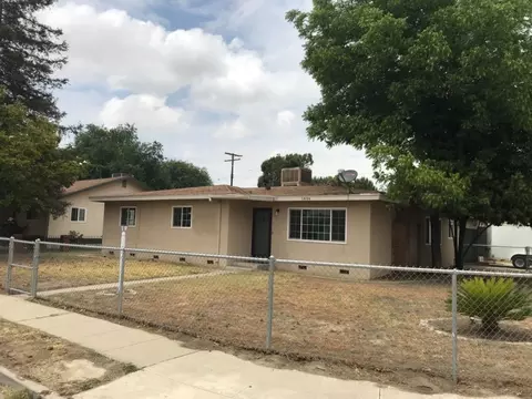1494 E Bardsley Ave, Tulare, CA 93274 photo 1