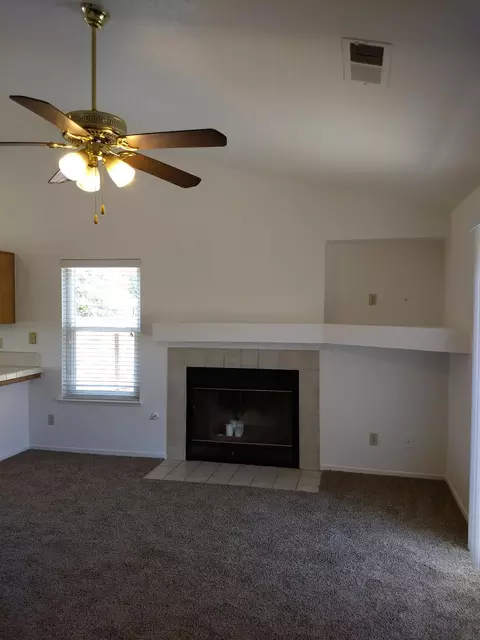2040 E Pershing Ave, Visalia, CA 93292 photo 3