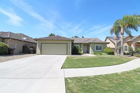 2326 Eagle Ct, Tulare, CA 93274 photo 1