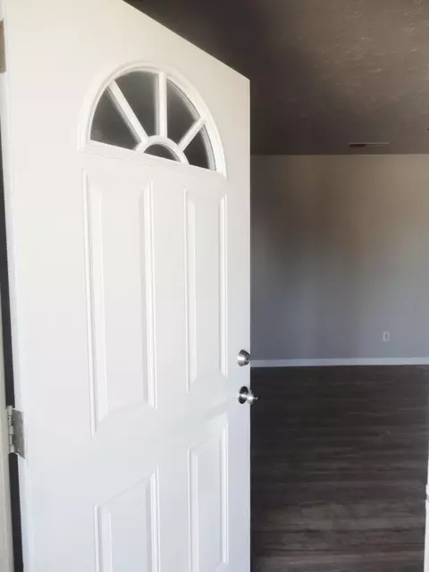 501 E Prospect Ave, Exeter, CA 93221 photo 3