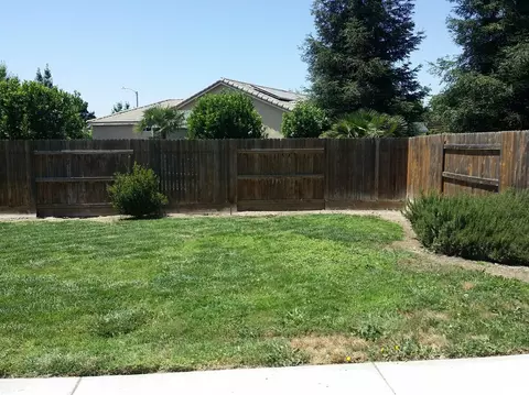 155 Hampton St, Tulare, CA 93274 photo 20