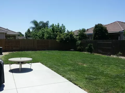 155 Hampton St, Tulare, CA 93274 photo 21