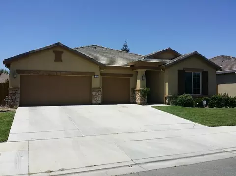 155 Hampton St, Tulare, CA 93274 photo 2