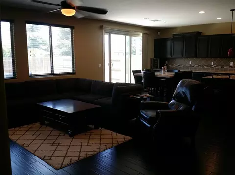 155 Hampton St, Tulare, CA 93274 photo 6