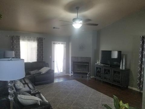 3834 E Stapp Ct, Visalia, CA 93292 photo 2