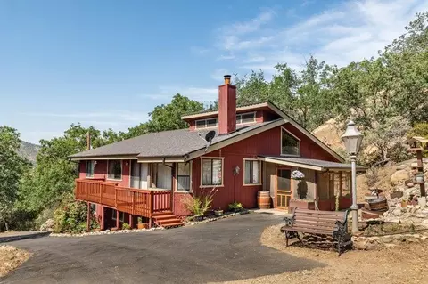 44115 Dinely Dr, Three Rivers, CA 93271 photo 1