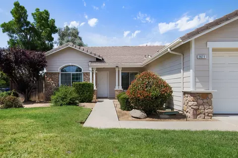 2671 Dennis Ave, Clovis, CA 93611 photo 3
