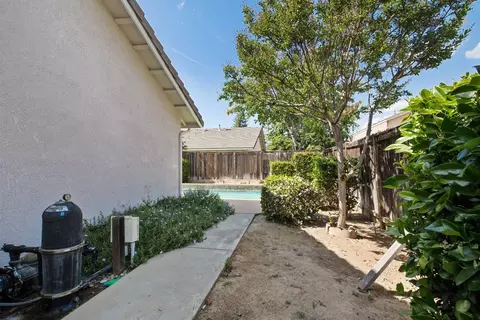 2671 Dennis Ave, Clovis, CA 93611 photo 31