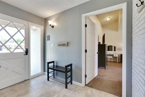 127 Faun Pl, Lemoore, CA 93245 photo 5