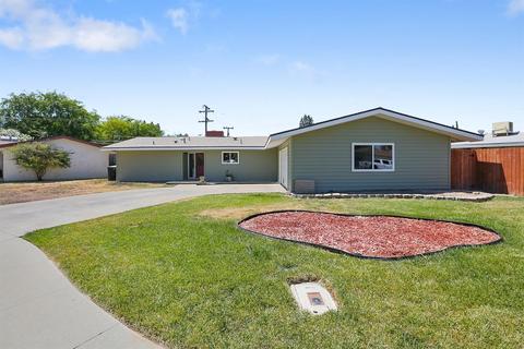 127 Faun Pl, Lemoore, CA 93245 photo 2