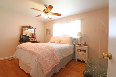 1587 E Sequoia Ave, Tulare, CA 93274 photo 13
