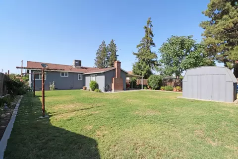 1587 E Sequoia Ave, Tulare, CA 93274 photo 16