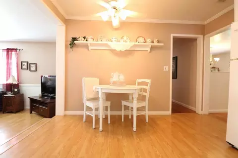1587 E Sequoia Ave, Tulare, CA 93274 photo 8