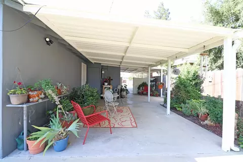 1587 E Sequoia Ave, Tulare, CA 93274 photo 18