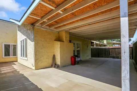 1324 E Sunnyview Ave, Visalia, CA 93292 photo 22