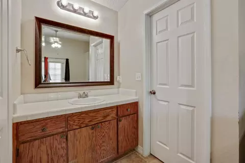 1324 E Sunnyview Ave, Visalia, CA 93292 photo 15