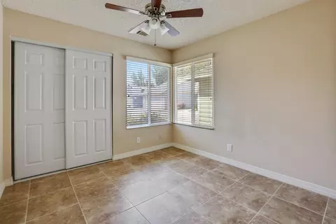 1324 E Sunnyview Ave, Visalia, CA 93292 photo 19
