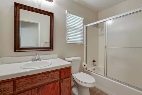 1324 E Sunnyview Ave, Visalia, CA 93292 photo 20