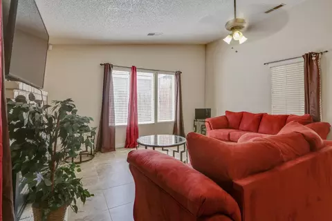 1324 E Sunnyview Ave, Visalia, CA 93292 photo 7