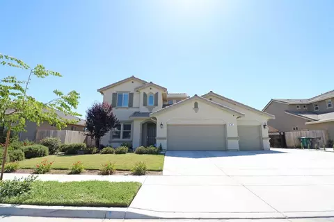 544 Hampton St, Tulare, CA 93274 photo 1