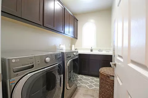 544 Hampton St, Tulare, CA 93274 photo 20