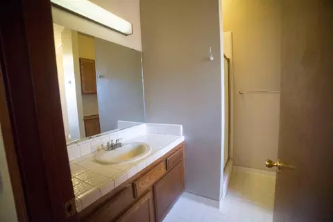 1204 E Fairview Ave, Tulare, CA 93274 photo 18