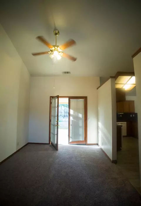 1204 E Fairview Ave, Tulare, CA 93274 photo 10