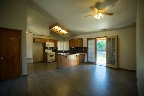 1204 E Fairview Ave, Tulare, CA 93274 photo 23