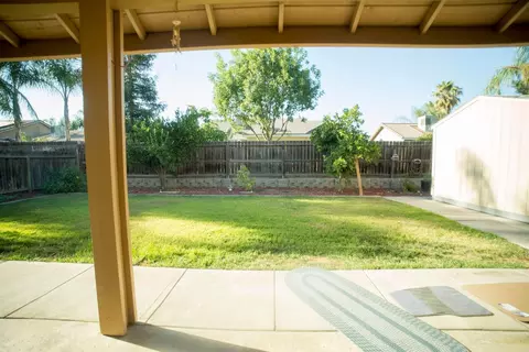 1204 E Fairview Ave, Tulare, CA 93274 photo 25