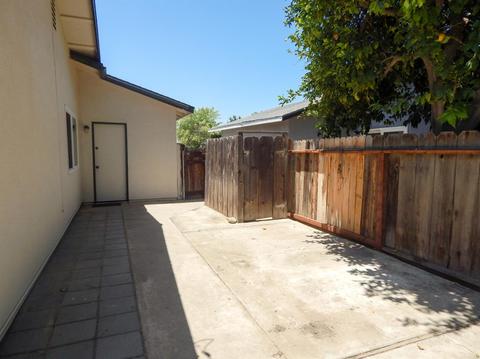 864 Banyan Dr, Lemoore, CA 93245 photo 36