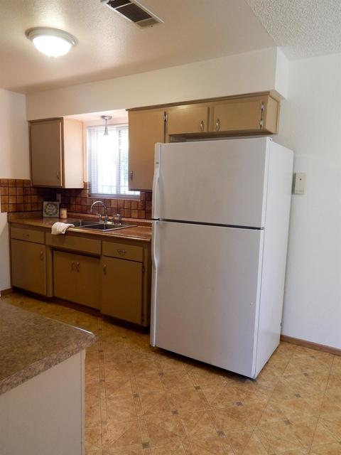 864 Banyan Dr, Lemoore, CA 93245 photo 10