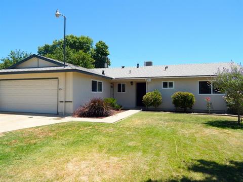 864 Banyan Dr, Lemoore, CA 93245 photo 1